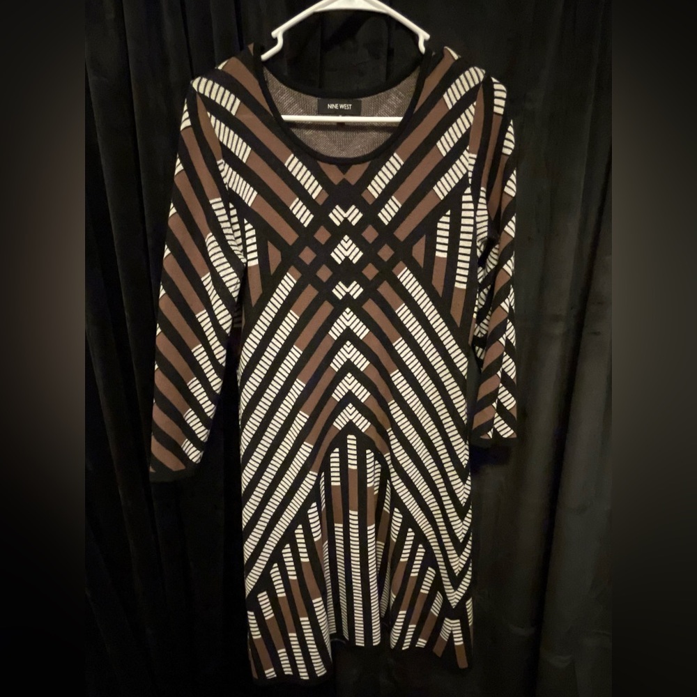 Nine West A-Line knit Office knee-length dress. Size Medium